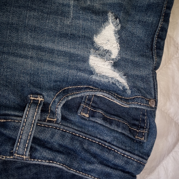 LC Lauren Conrad Denim Distressed Shorts 2 - Picture 2 of 5